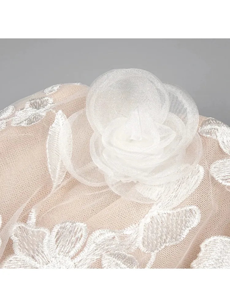Waist clinching white flowers mini