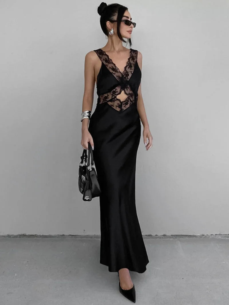 Lace Long cutout dress