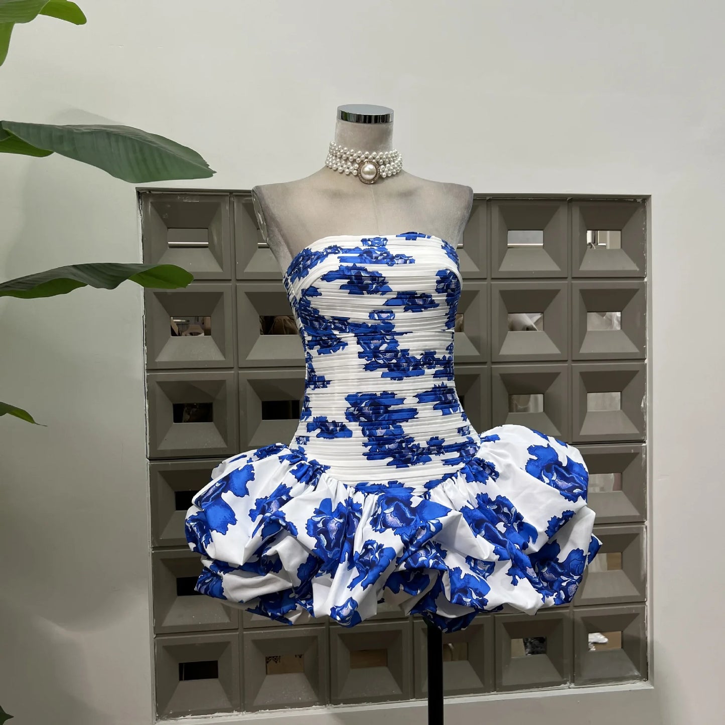 Backless bottom flower Birthday Dress