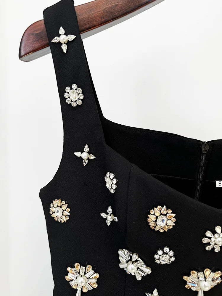 Elegant Women Black Sleeveless Brooch-Embellished Premium Party