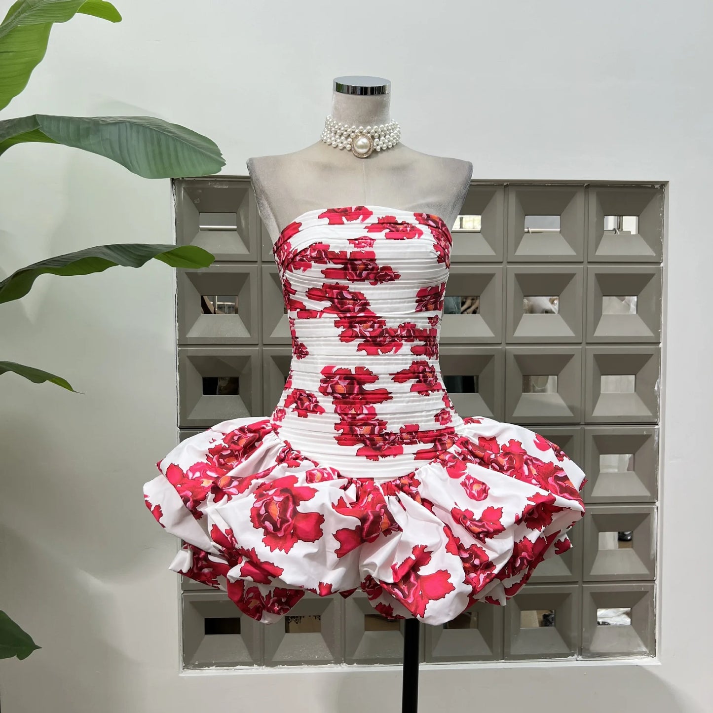 Backless bottom flower Birthday Dress