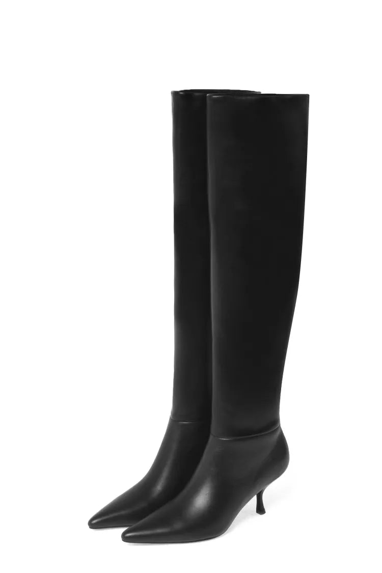 Lederstiefel mit spitzer Zehenpartie und Stilettoabsatz