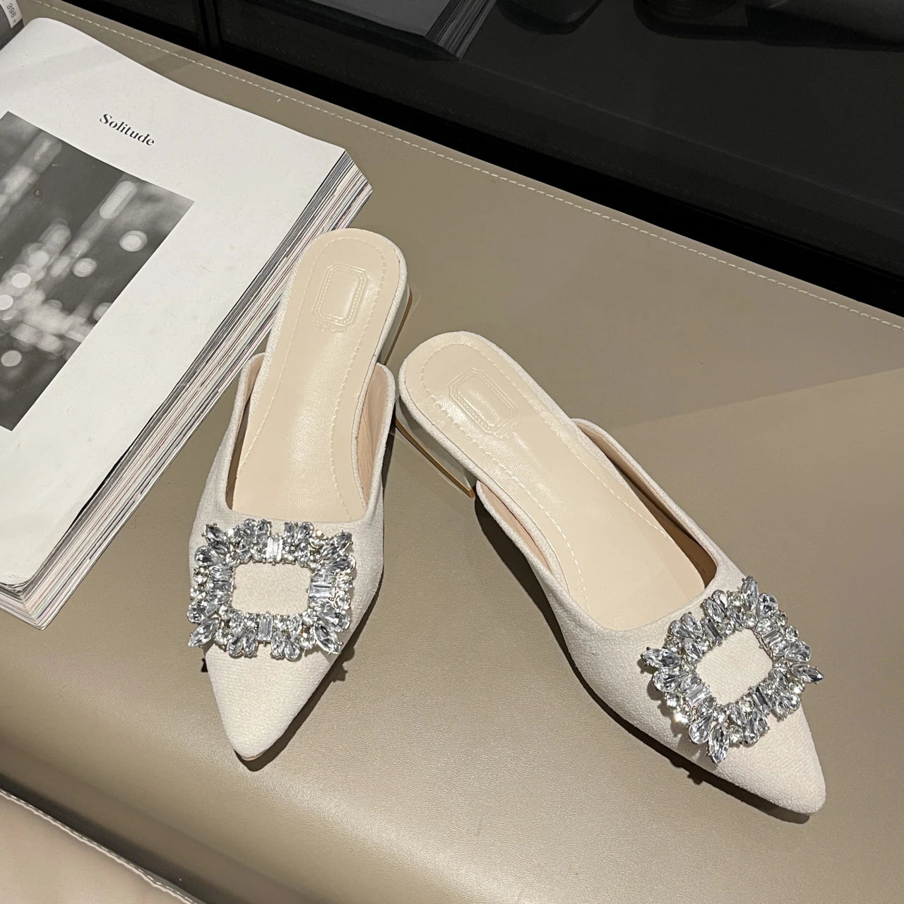Manolo vibes heels