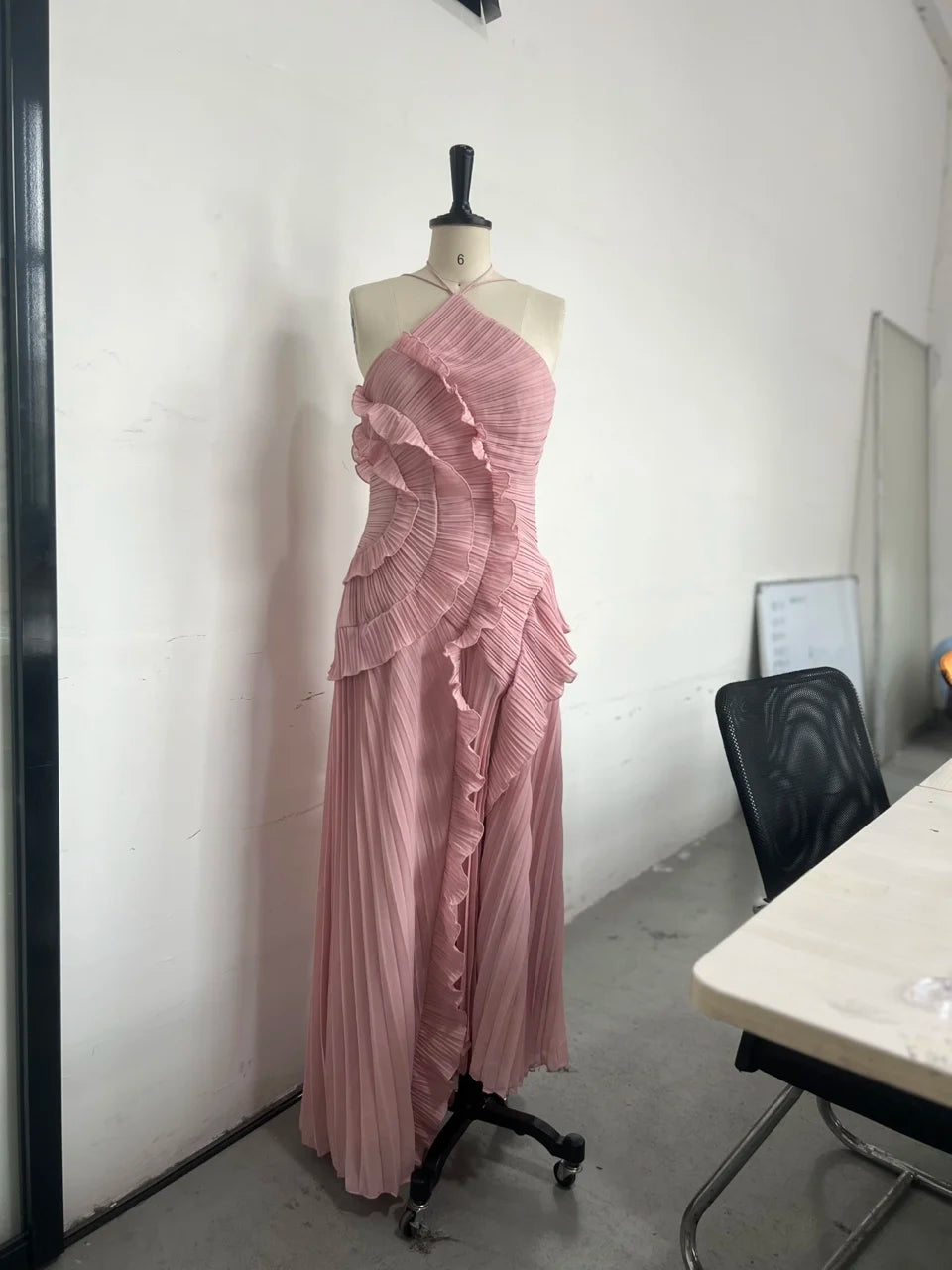Ruffle Backless Dresses