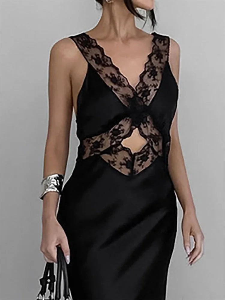 Lace Long cutout dress
