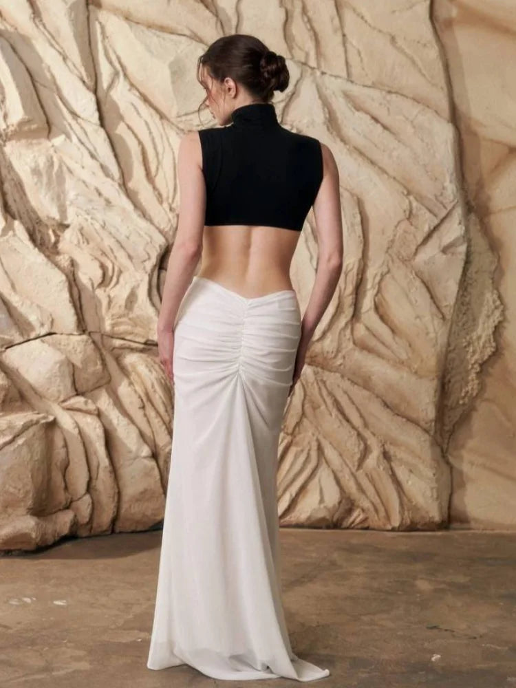 1 Black White Luxury Posh Goddess