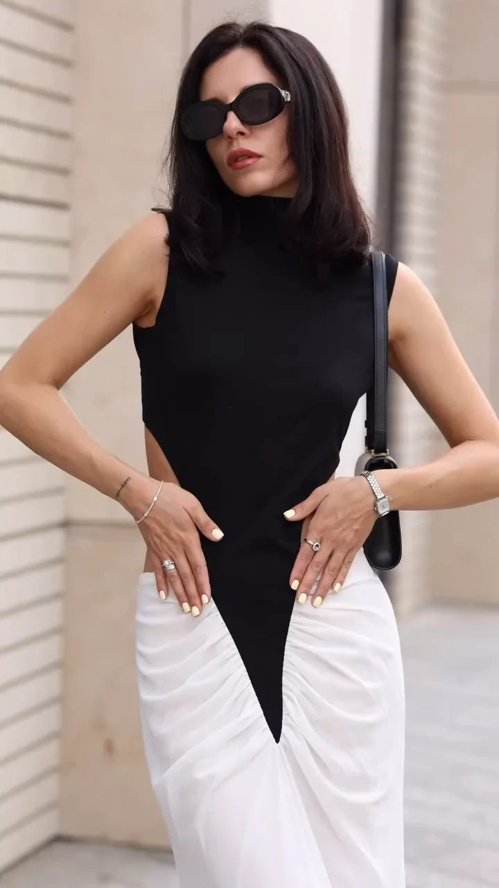 1 Black White Luxury Posh Goddess