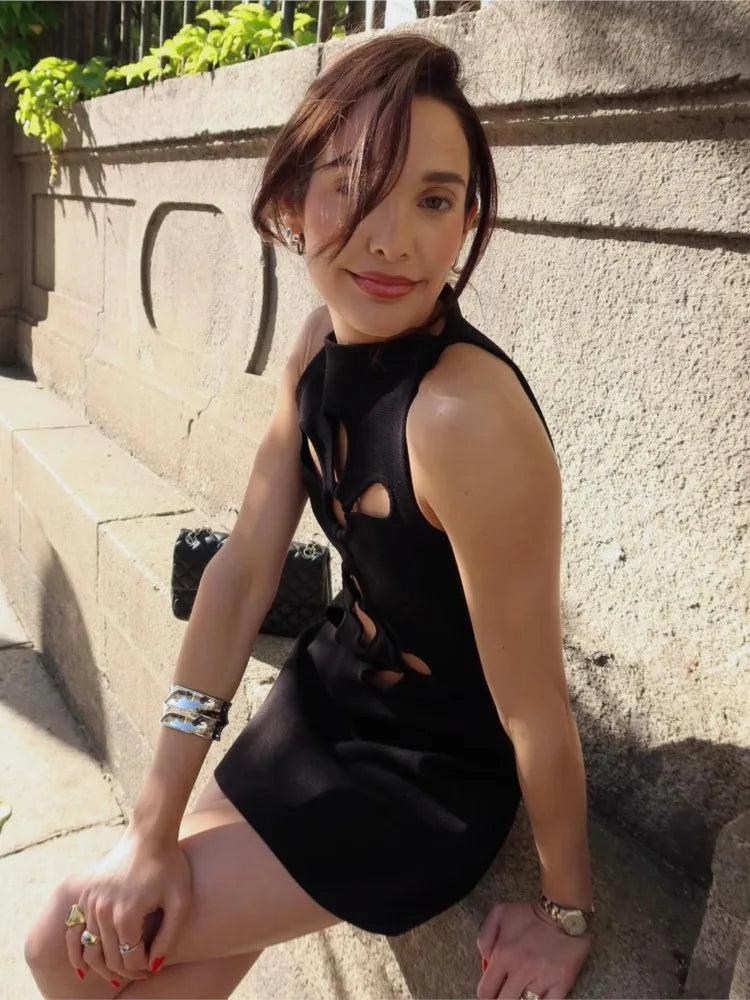 Cut out MIni
