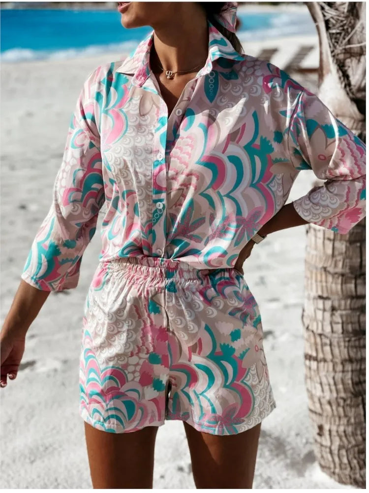 Chic Vintage 2-Piece Short Set