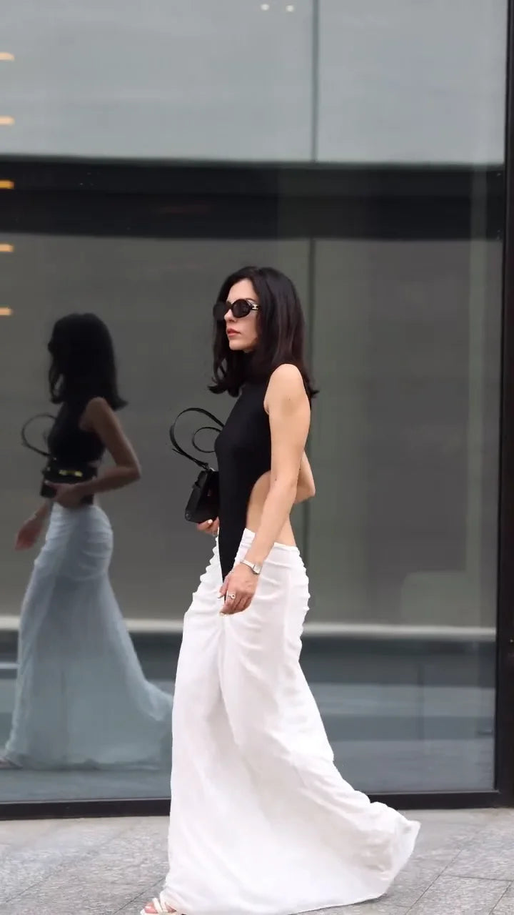 1 Black White Luxury Posh Goddess