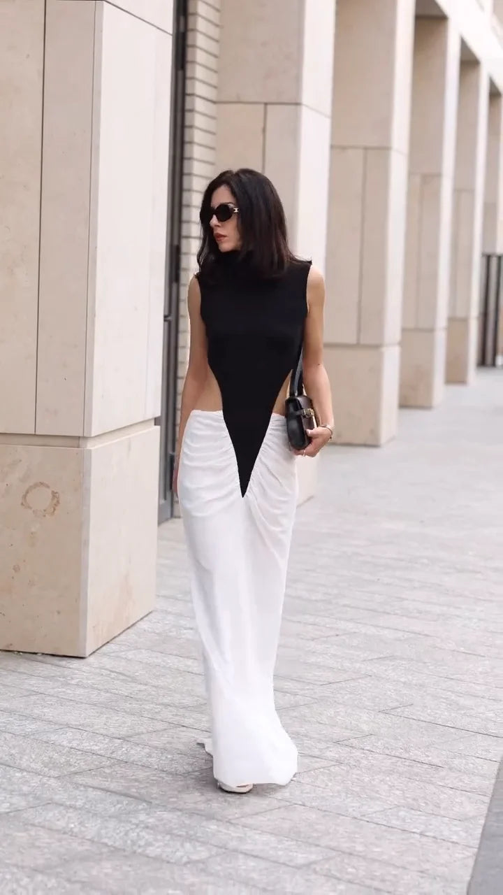1 Black White Luxury Posh Goddess