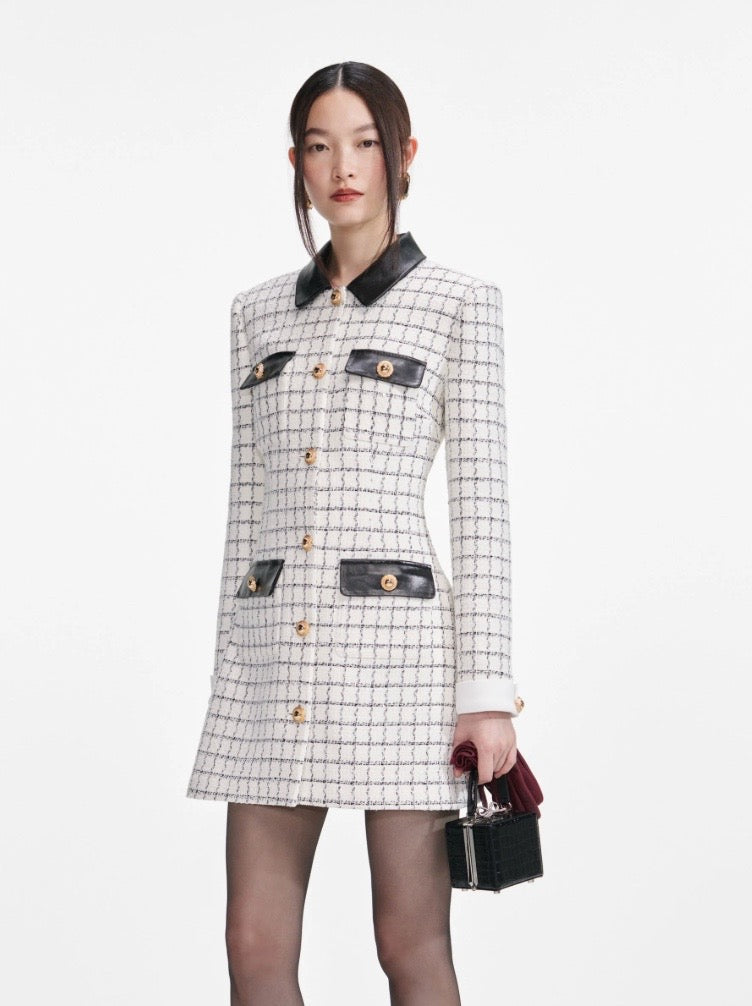 Tweed self portrait clio - netflix ‘his&hers’