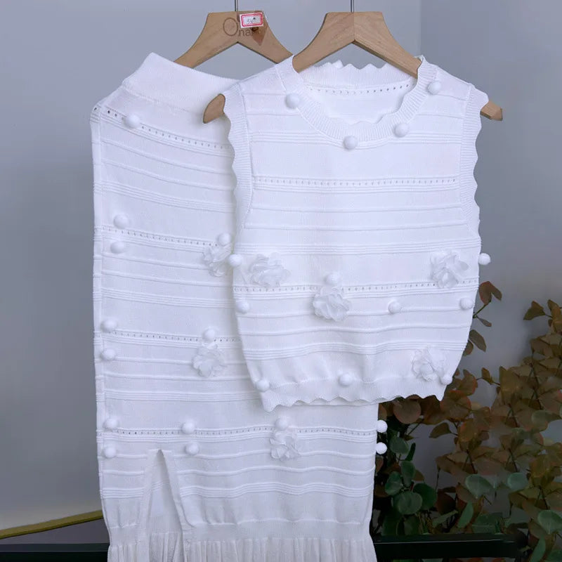 Going Out Matching Modest Fashion Pompom Embroidery Sleeveless Crop Top and Ruffles Slit 2 Piece Pencil Skirts Set for Women