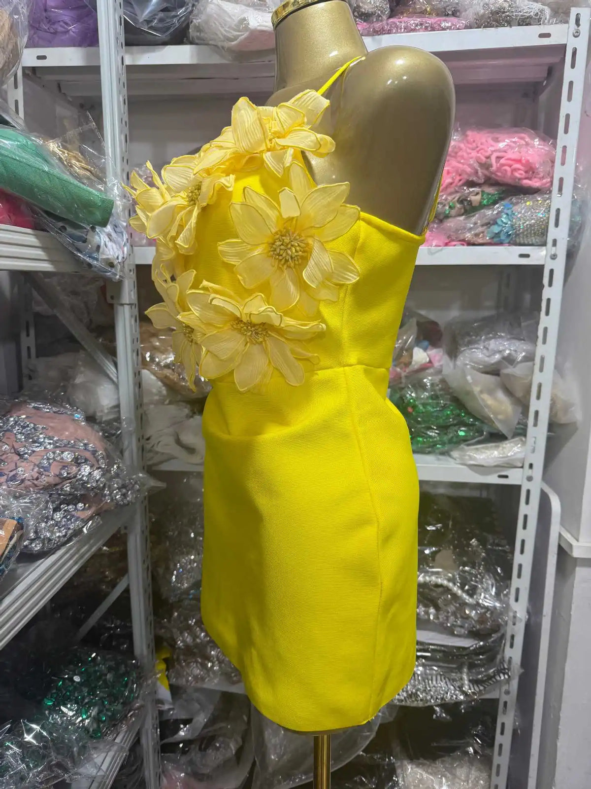 Elegant Yellow 3D Flower Bodycon Mini
