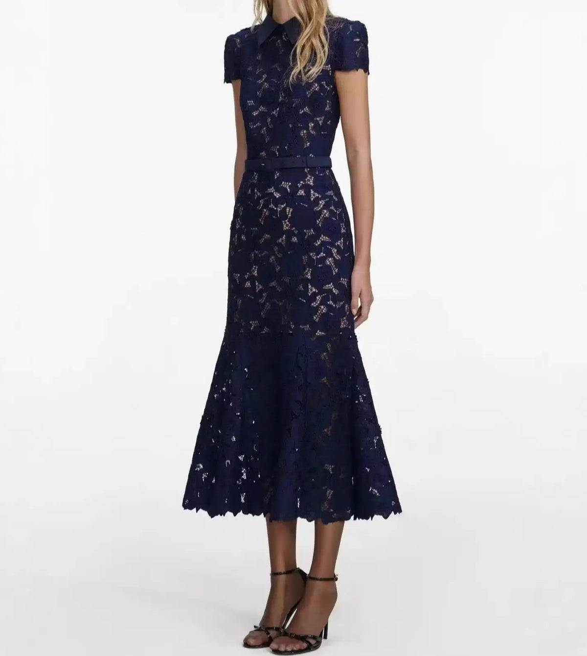 Lady Elegant Style Vintage Designed Hollow Out Lace Wear Lady Turn-down Collar Short Sleeve Solid Mermaid Long Dress