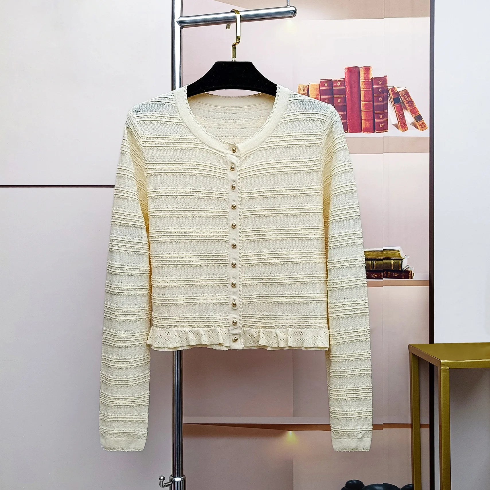 25 Spring and Summer New French Socialite Lace Slim-fit Knitted Cardigan Jacket Ruffled Sleeveless A-Line Solid Dress