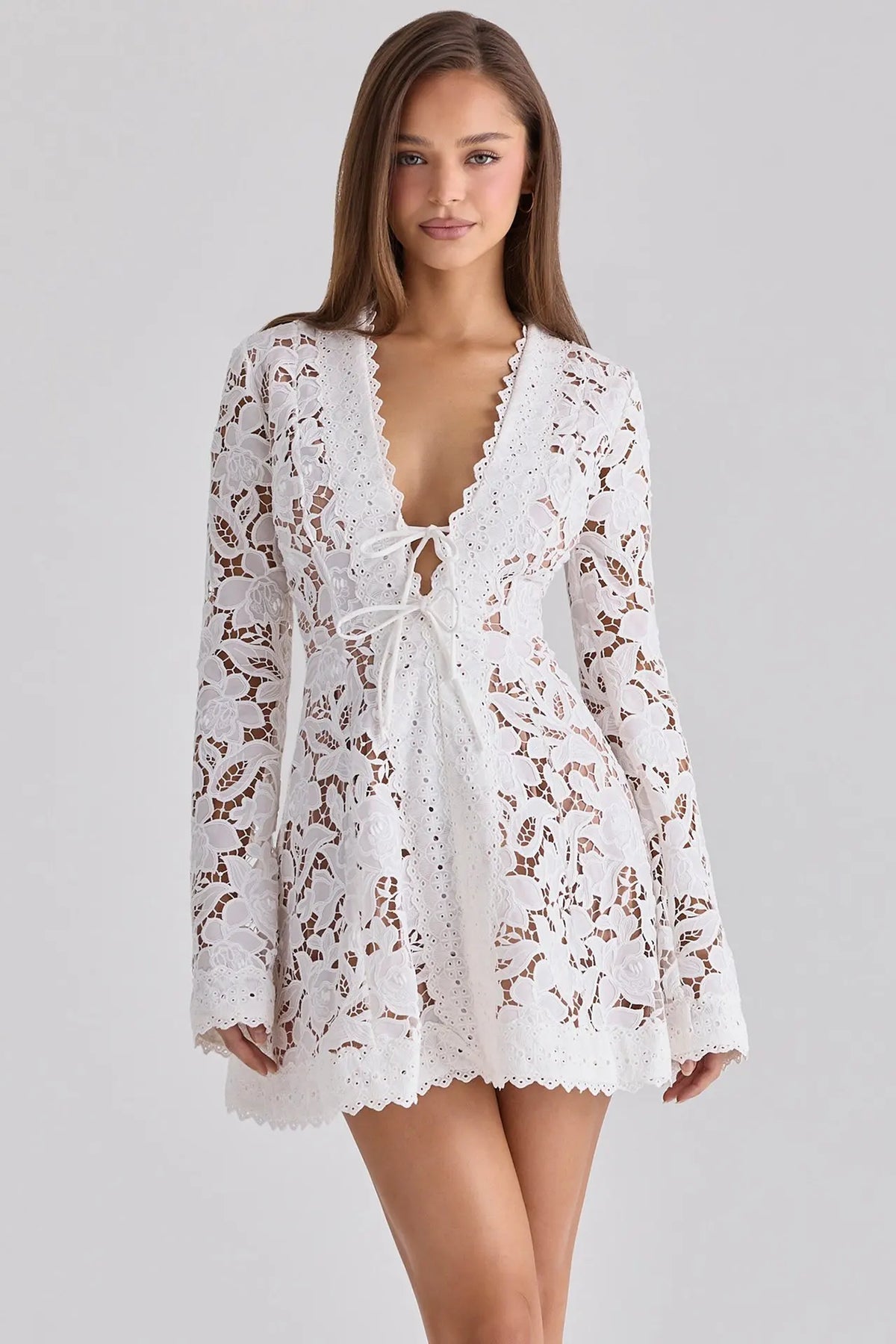 2026 New Women Luxury Heavy Hollow Out Lace Mini Dress Elegant Deep V Neck Slim Fit Vacation Beach Casual Dress
