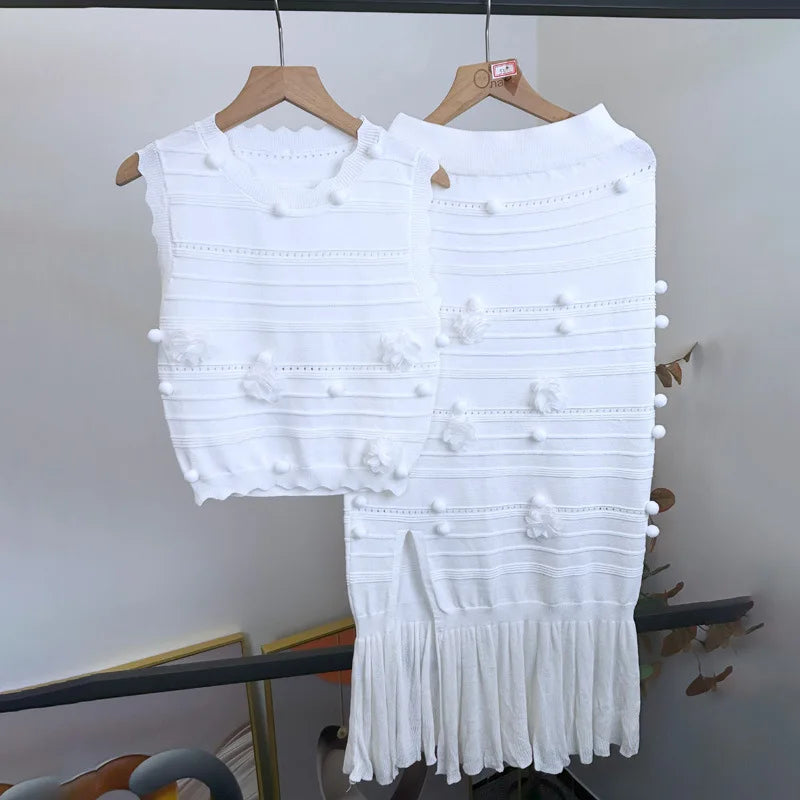 Going Out Matching Modest Fashion Pompom Embroidery Sleeveless Crop Top and Ruffles Slit 2 Piece Pencil Skirts Set for Women