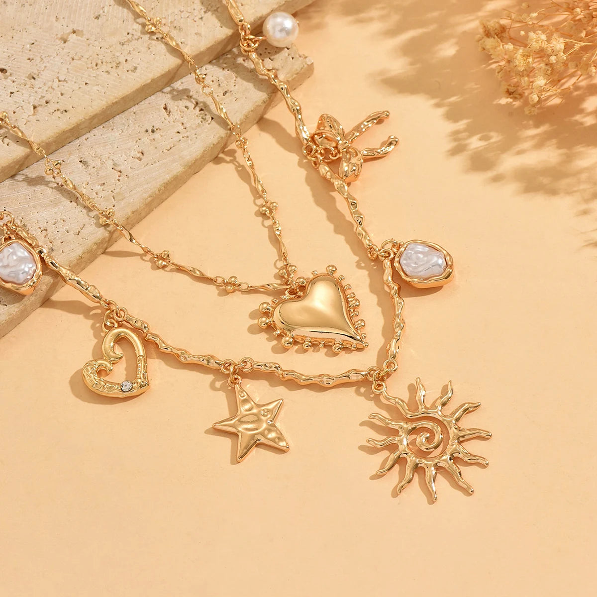 Vintage Design Multi-element Pendant Necklace