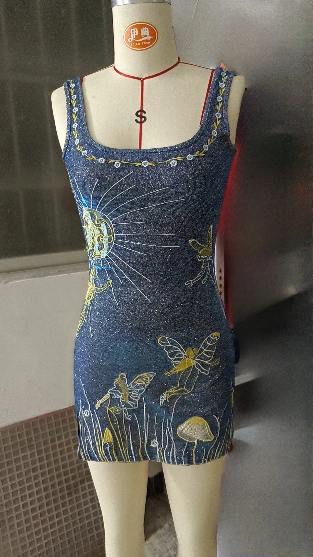 Sparkly clio galaxy dress - Shellss