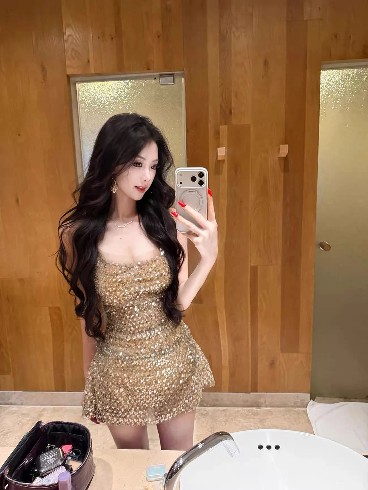 DEAT Fashion Slim Fit Sequins Neck Bow Tie Mini Dress Women's Patchwork Chic Backless Halter Dresses Summer New 7A5515
