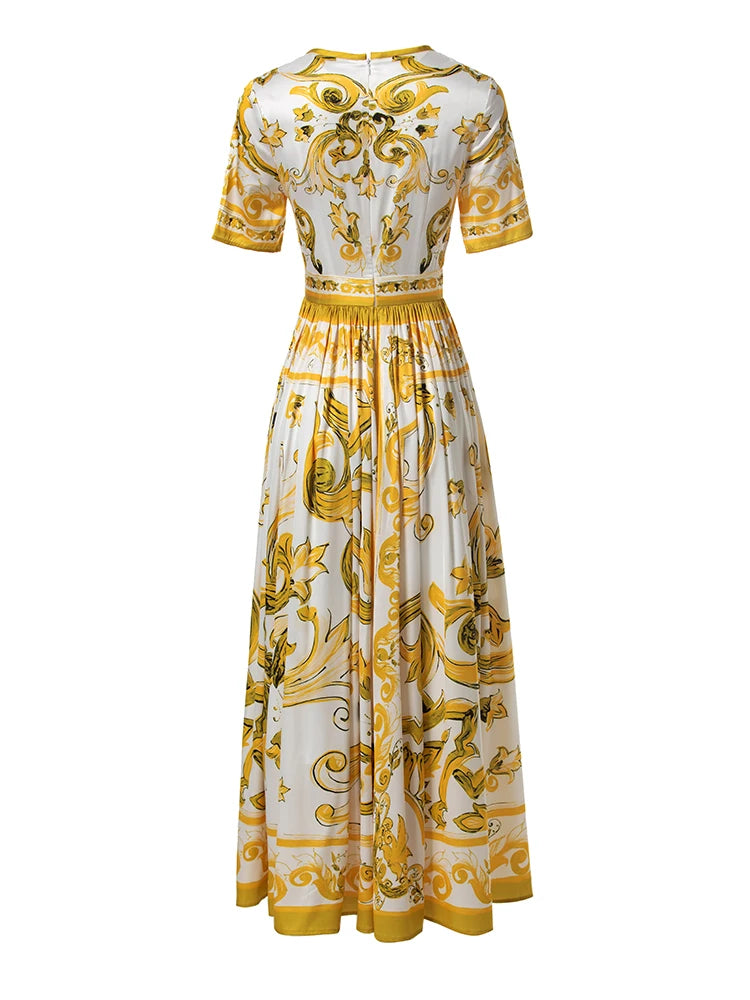 Modisches, elegantes, langes Dolce-Kleid