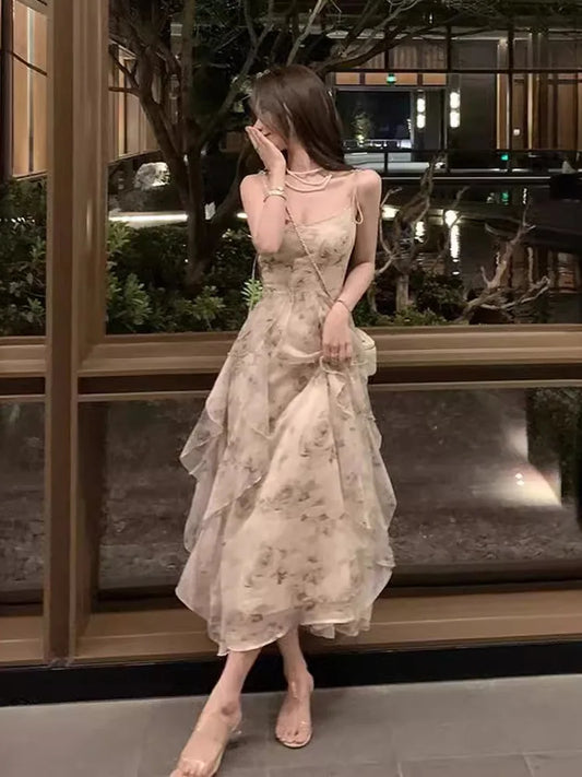 Pure desire high-end delicate dress