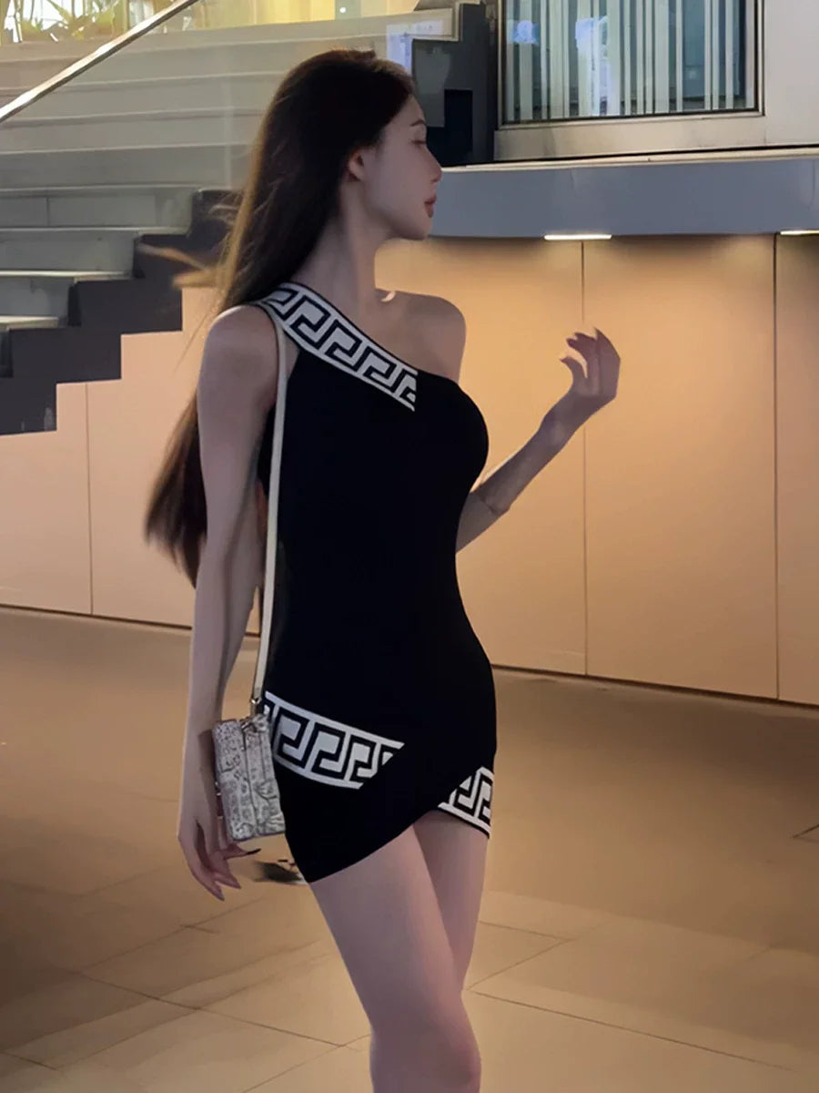 Black Skew Collar Off Shoulder Dresses Female Temperament Irregular Mini Dress Summer Slim Trend Bodycon Sleeveless Sexy Dress