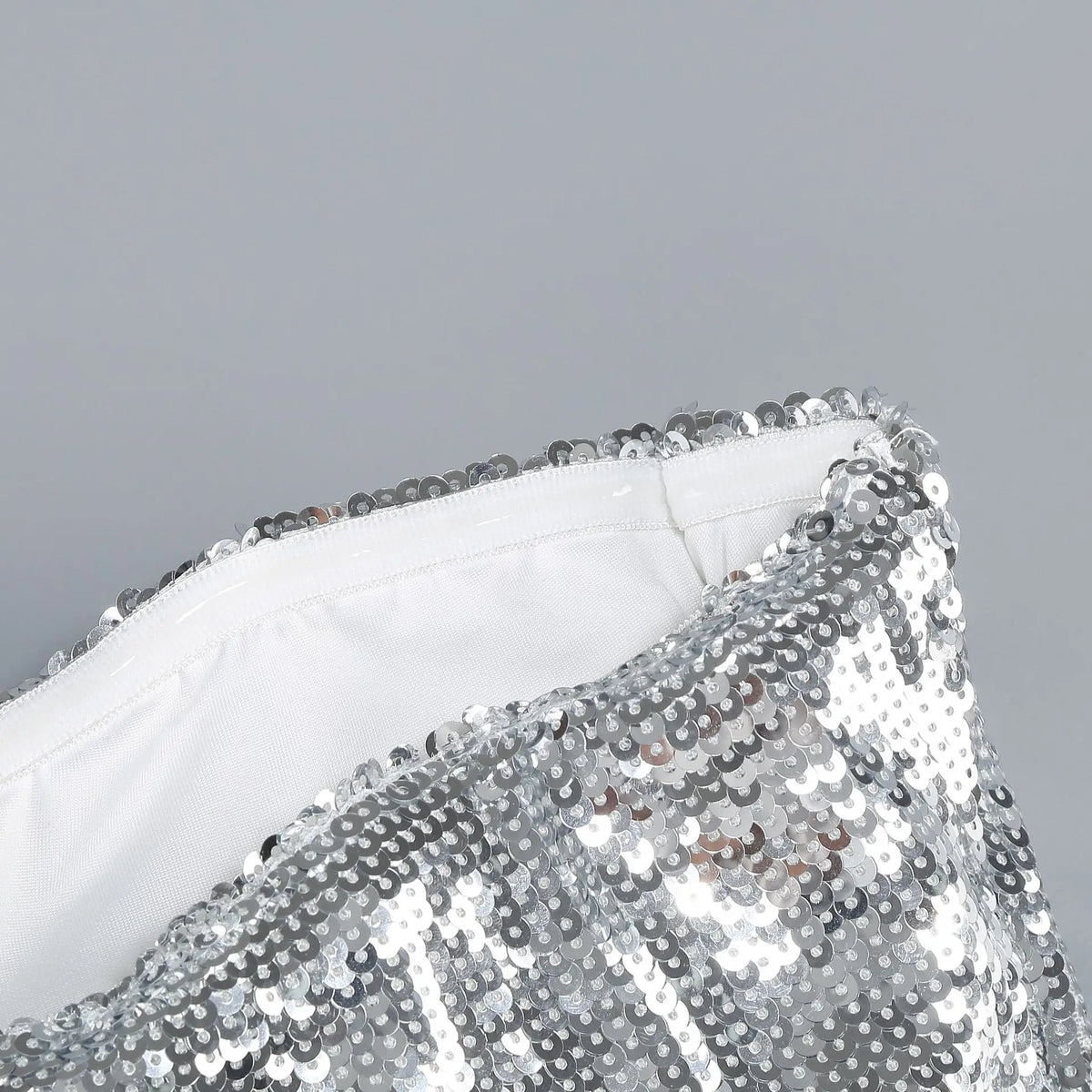 New Silver Sequined Strapless Dress with Fish Bones Waist Cinching Folded Hips Short Skirt Slim Fit Sexy Party Evening Dress
