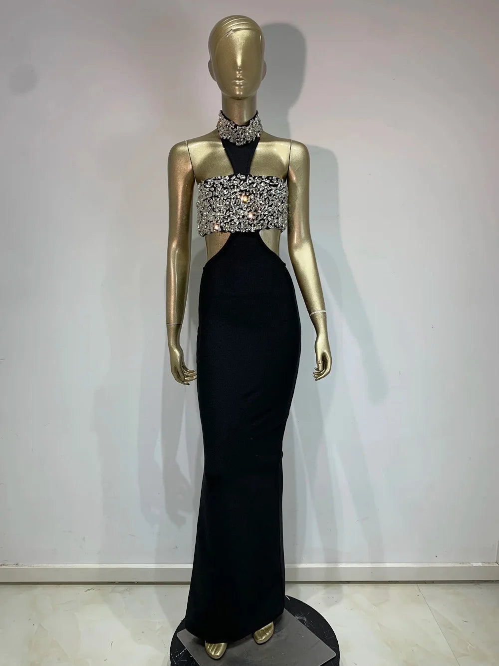 2025 Women Celebrity Sexy Halter Beading Crystal Black Maxi Long Bodycon Bandage Dress Elegant Evening Club Party Dress