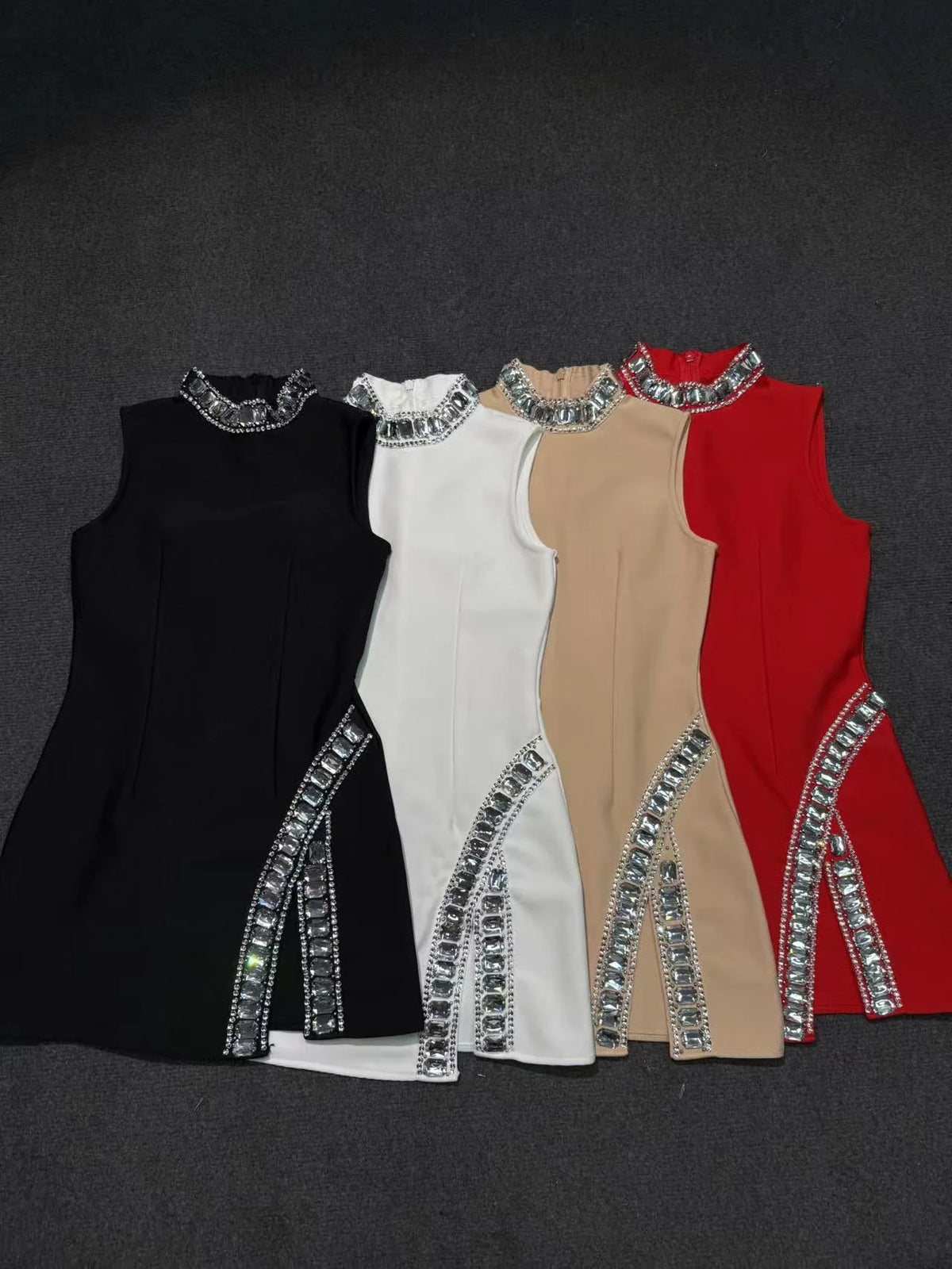 Sexy High Quality Rhinestones Short Party Dress Women Bandage Sleeveless Red Dresses 2025 Fashion Club Vestidos Robes