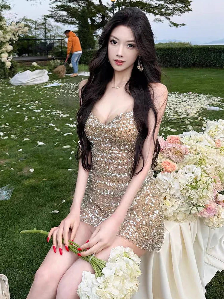 DEAT Fashion Slim Fit Sequins Neck Bow Tie Mini Dress Women's Patchwork Chic Backless Halter Dresses Summer New 7A5515