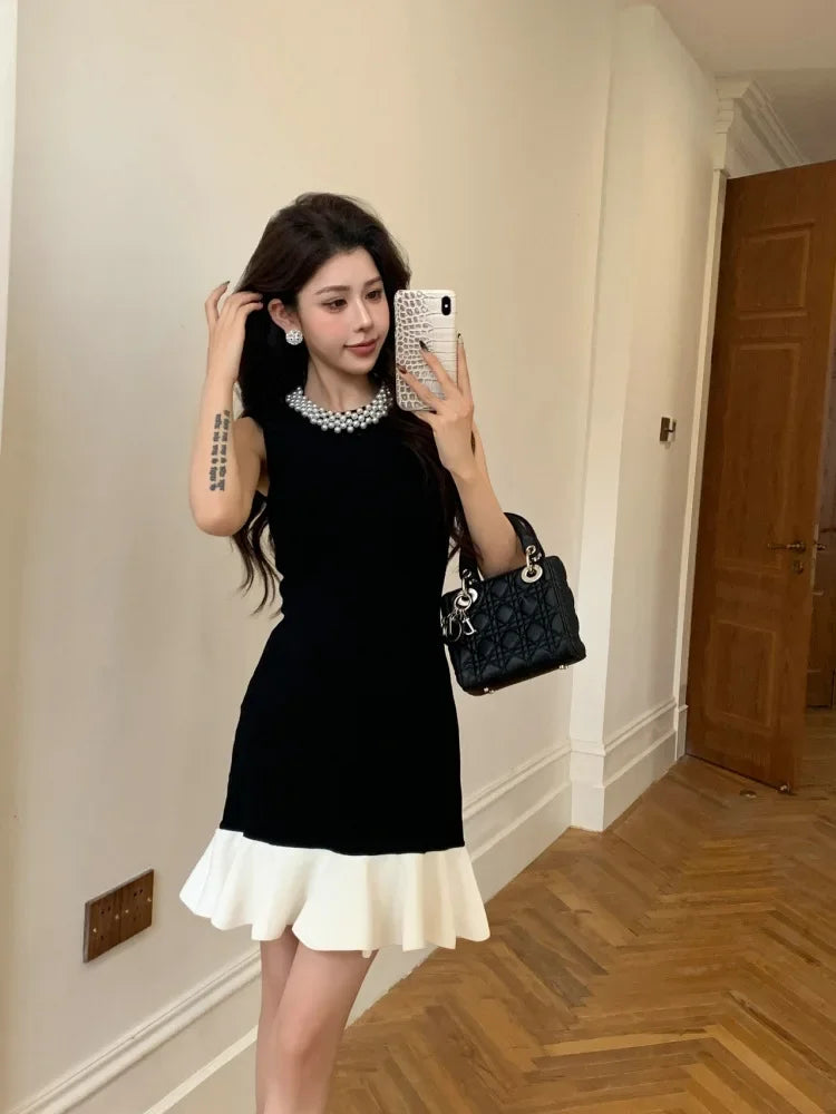 Elegant Pearl Detail Knitted Mini Sandro Dior