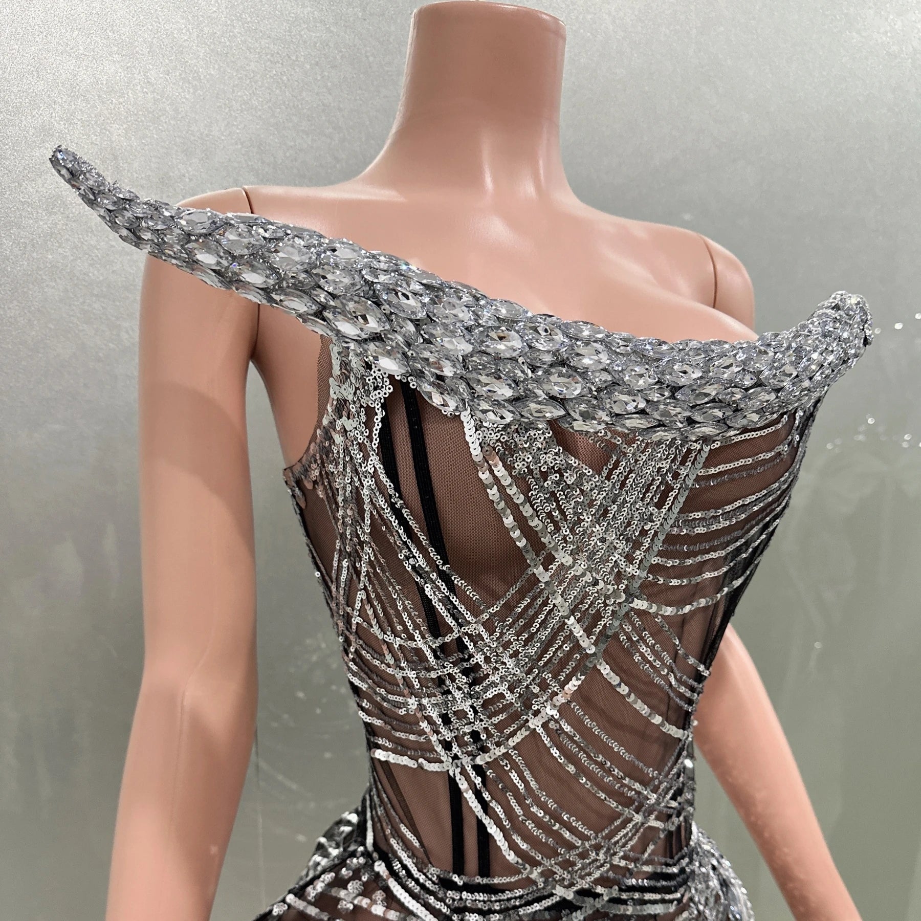 Shinning Tassels Chain Sexy Strapless