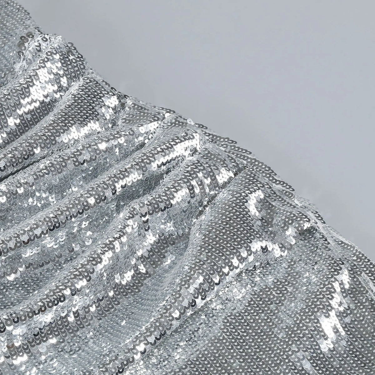 New Silver Sequined Strapless Dress with Fish Bones Waist Cinching Folded Hips Short Skirt Slim Fit Sexy Party Evening Dress