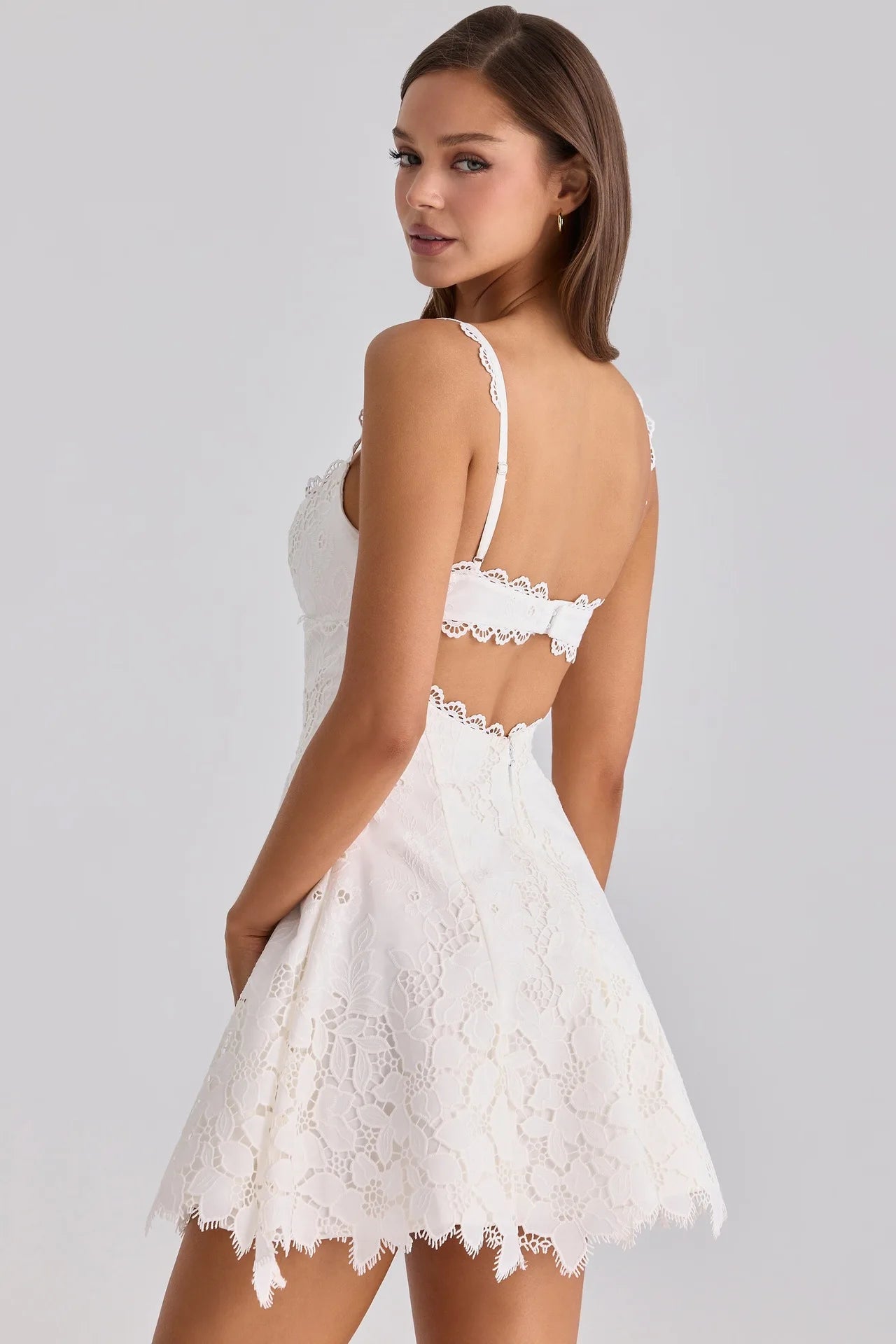 Elegant Backless Lace Trim Embroidery Mini