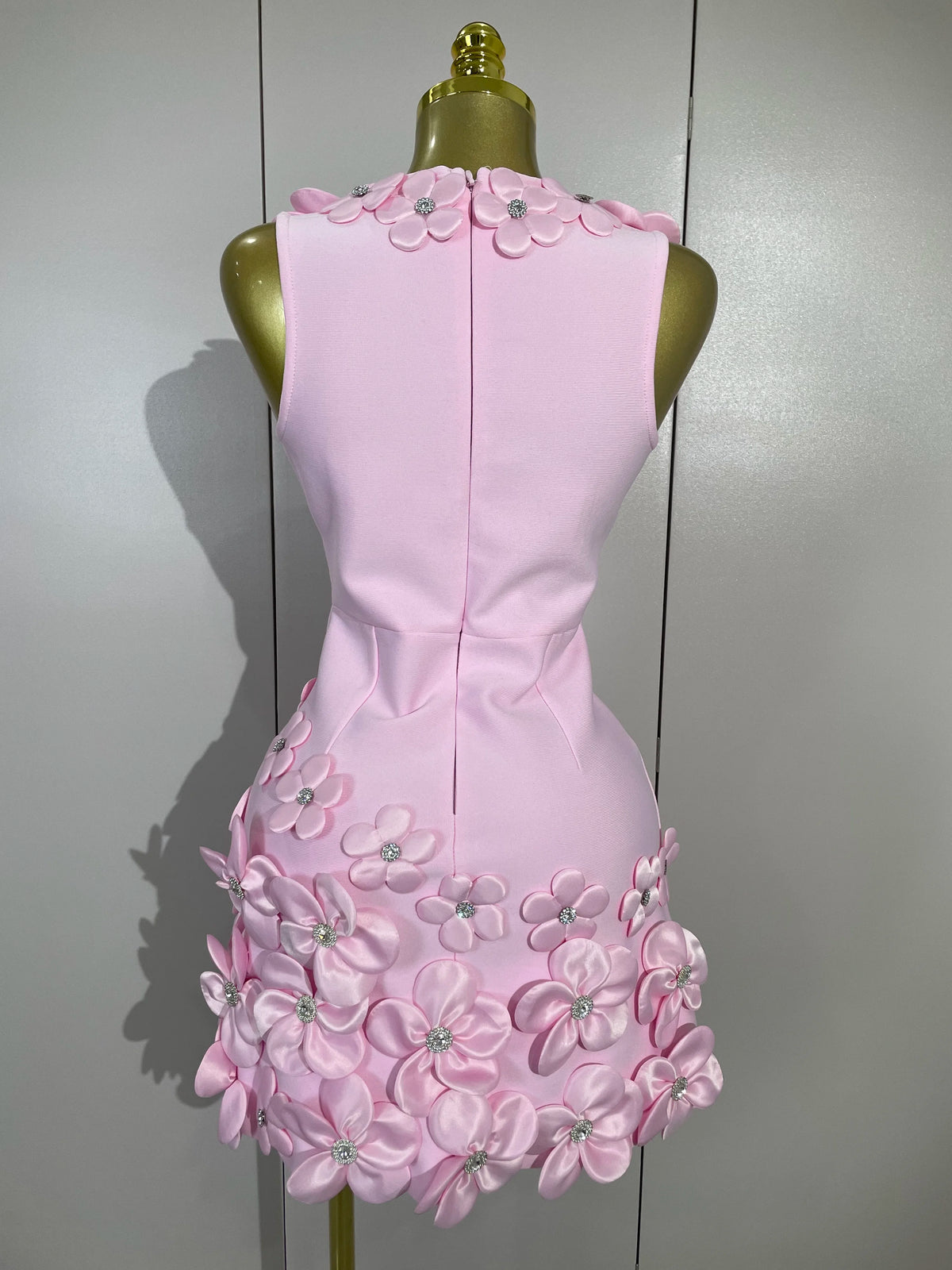 Women Crystal 3D Flowers Sexy Sleeveless V-neck Bandage Dresses Elegant Celebrate Evening Party Gown Birthday Club Party Dresses