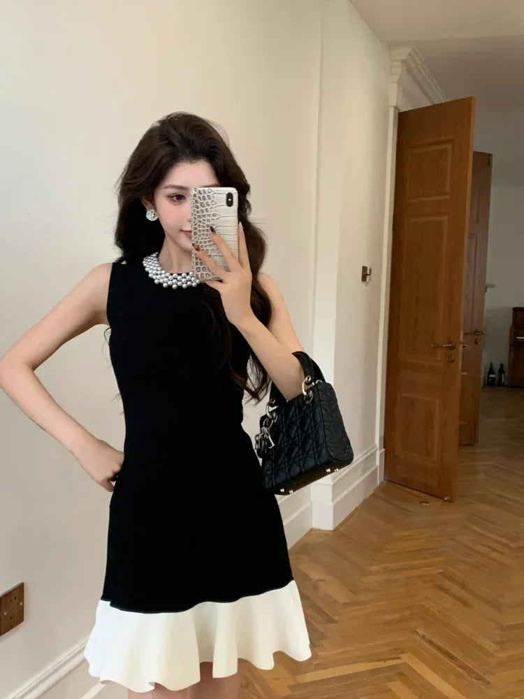 Elegant Pearl Detail Knitted Mini Sandro Dior