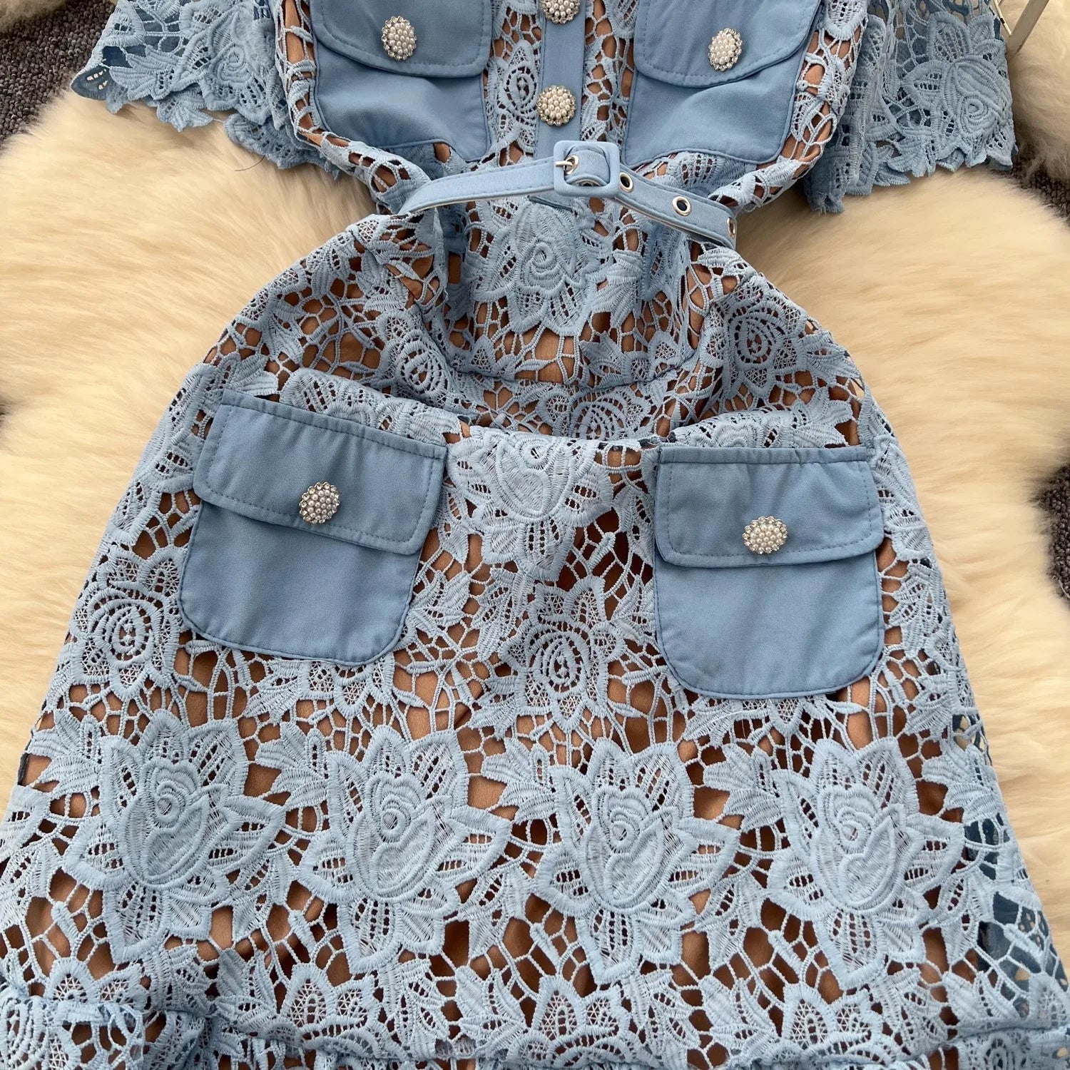 Blue Lace Runway Bodycon clio