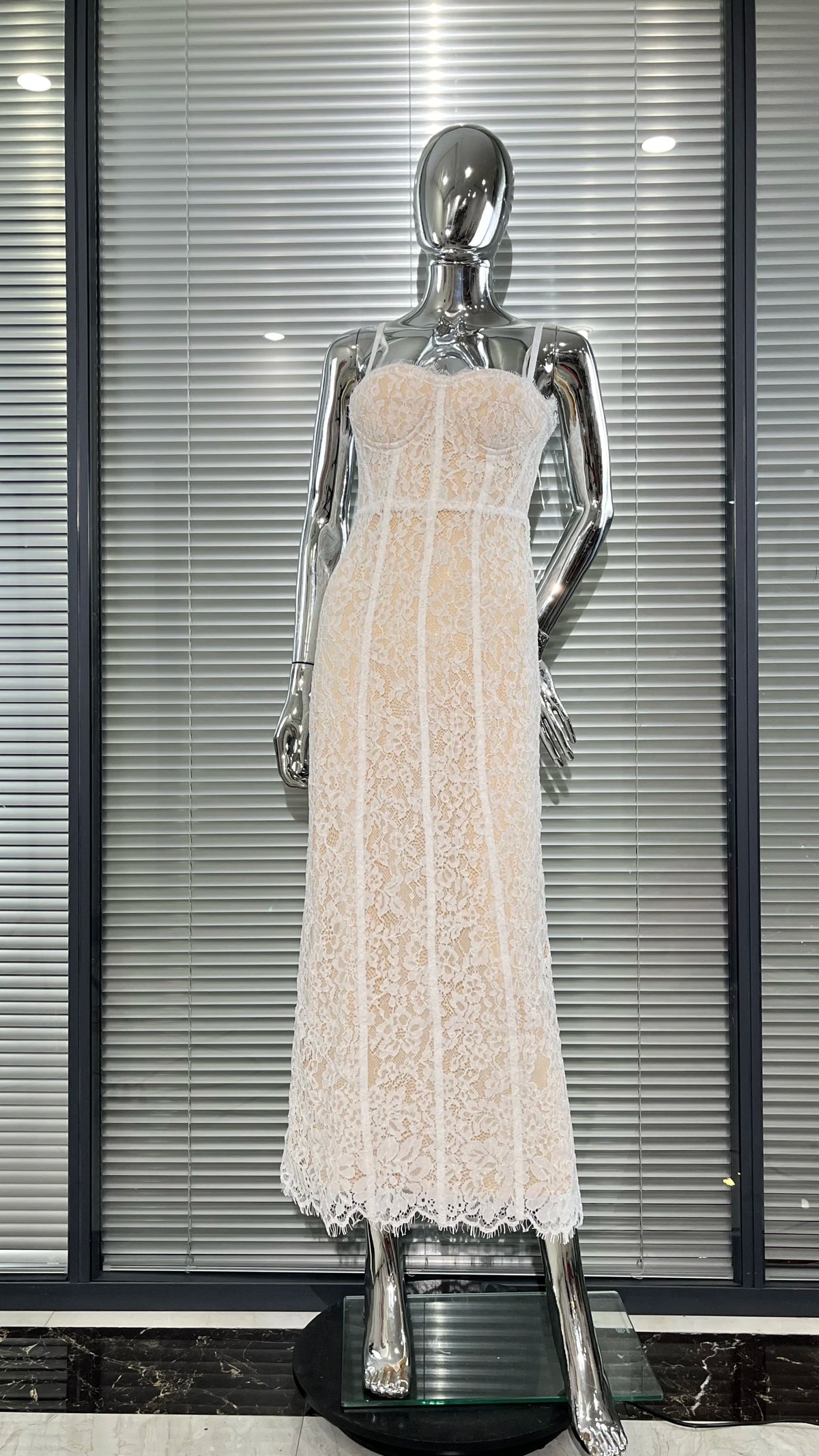 2025 Sexy See Through Lace Spaghetti Sleeveless Bodycon Long Dress Elegant Woman Party Vestido Celebrity Evening Party Outfit - Shellss