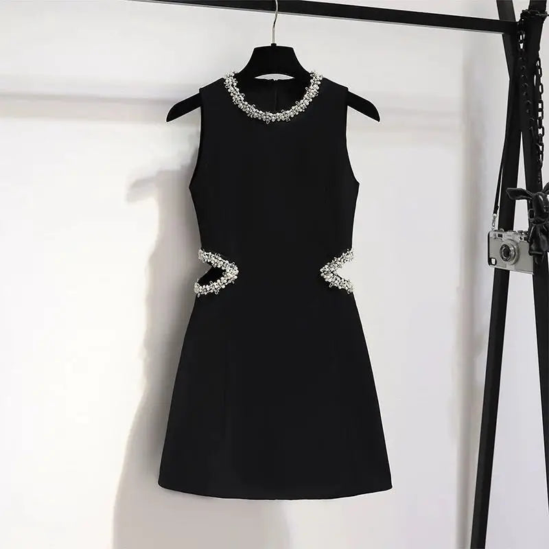 French Waistless Cut-out Celebrity Dress Temperament  Sleeveless High-end Waist Small Black Skirt with A Hollow Waist New Style