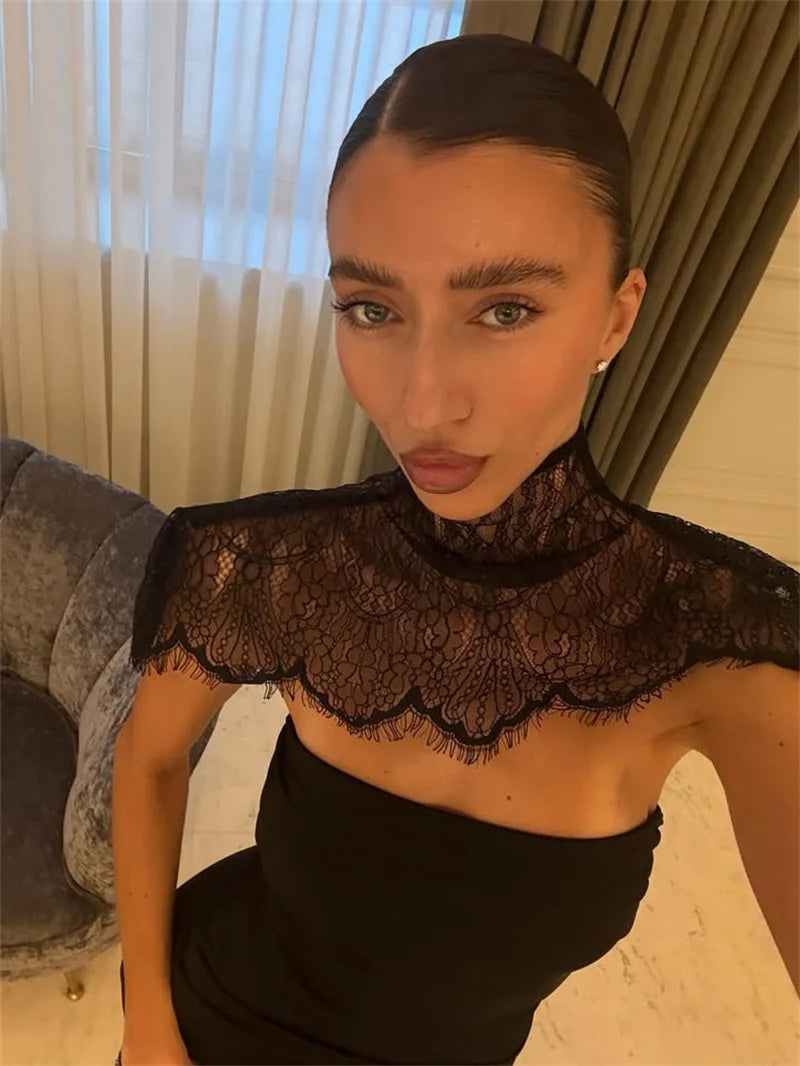 Elegant Queen Lace Collar Black dior vibes