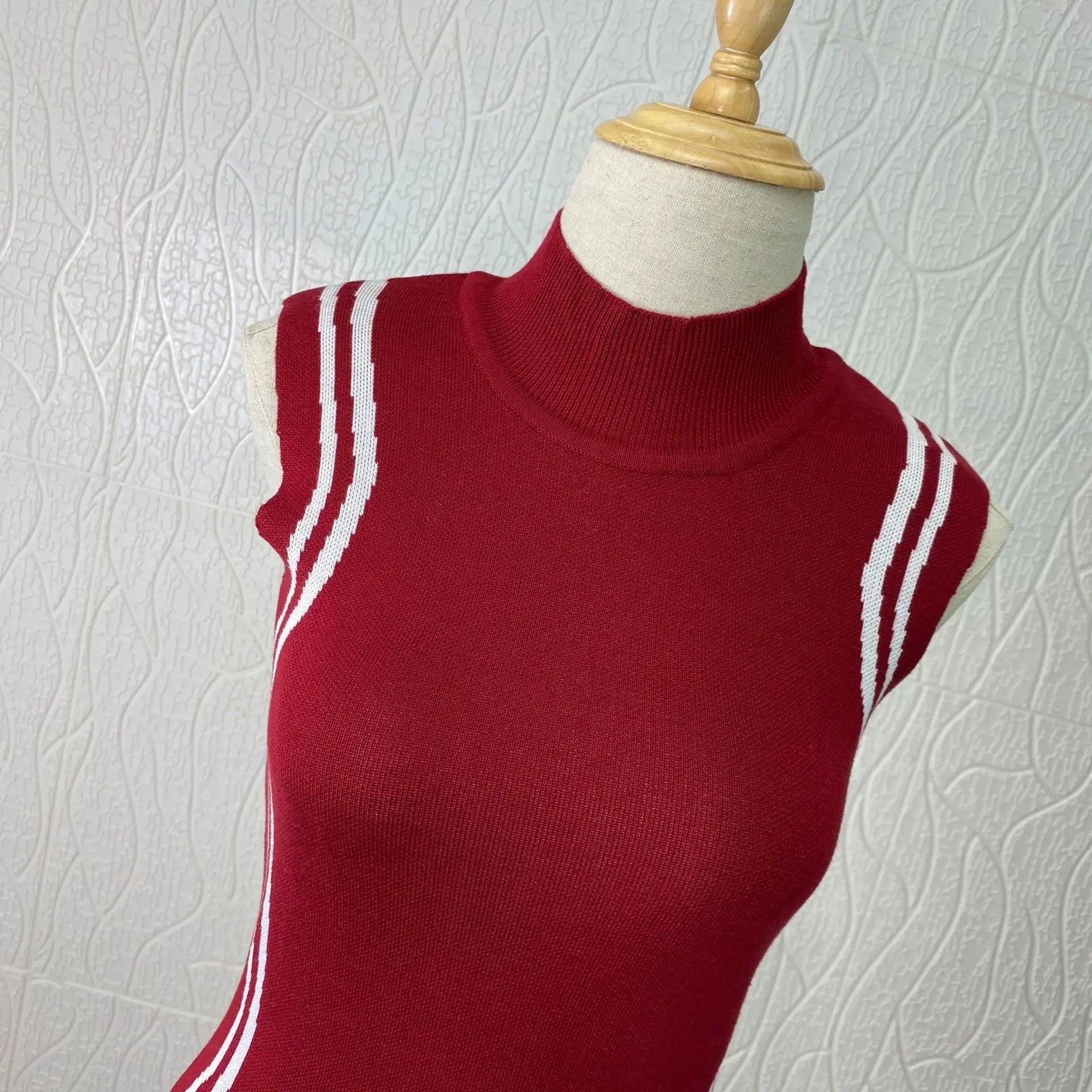 Asymmetric Wave Edge Dress BottomRound Neck Tanlan White Inlaid Edge Knit No Sleeves Dress Autumn New Style