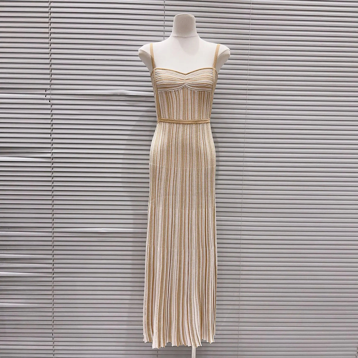 High-End Version Bright Thread Beach Style Long Dress Fashionable Strapless Sleeveless Backless Dress Elegant Holiday Wear