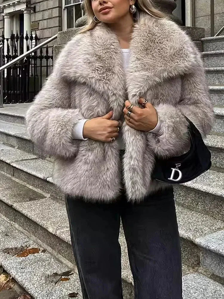 Vintage Cropped Faux Fur zara vibes