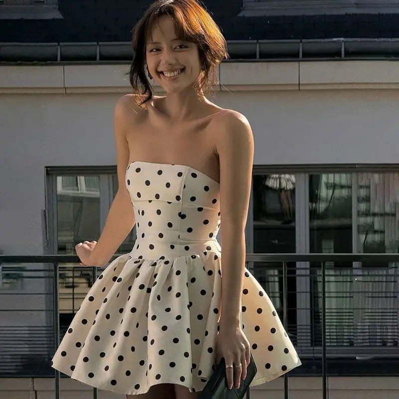 Trending French Retro Polka Dot Print 2025