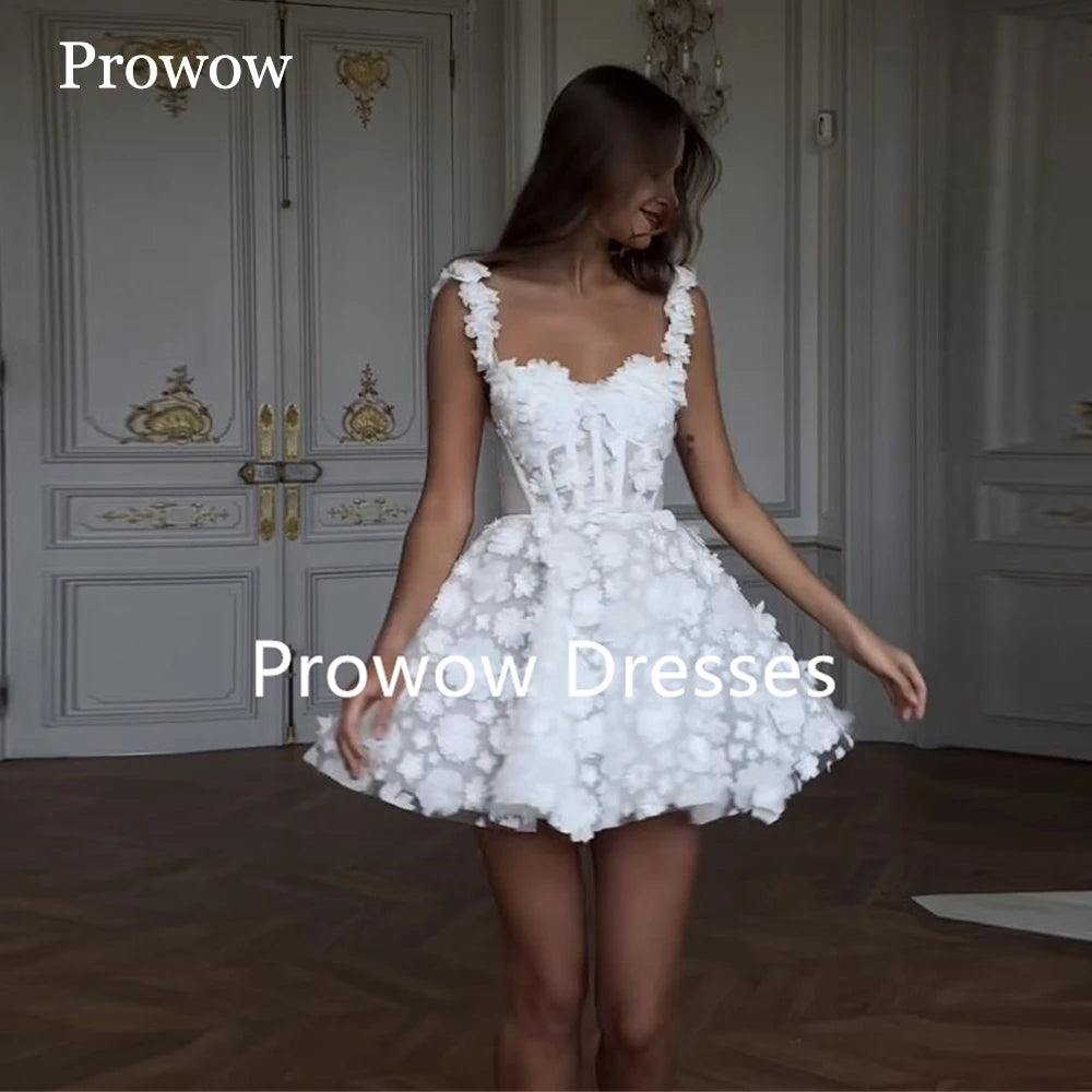 Exquisites elfenbeinfarbenes Spitzen-Brautkleid oder romantisches Gastkleid