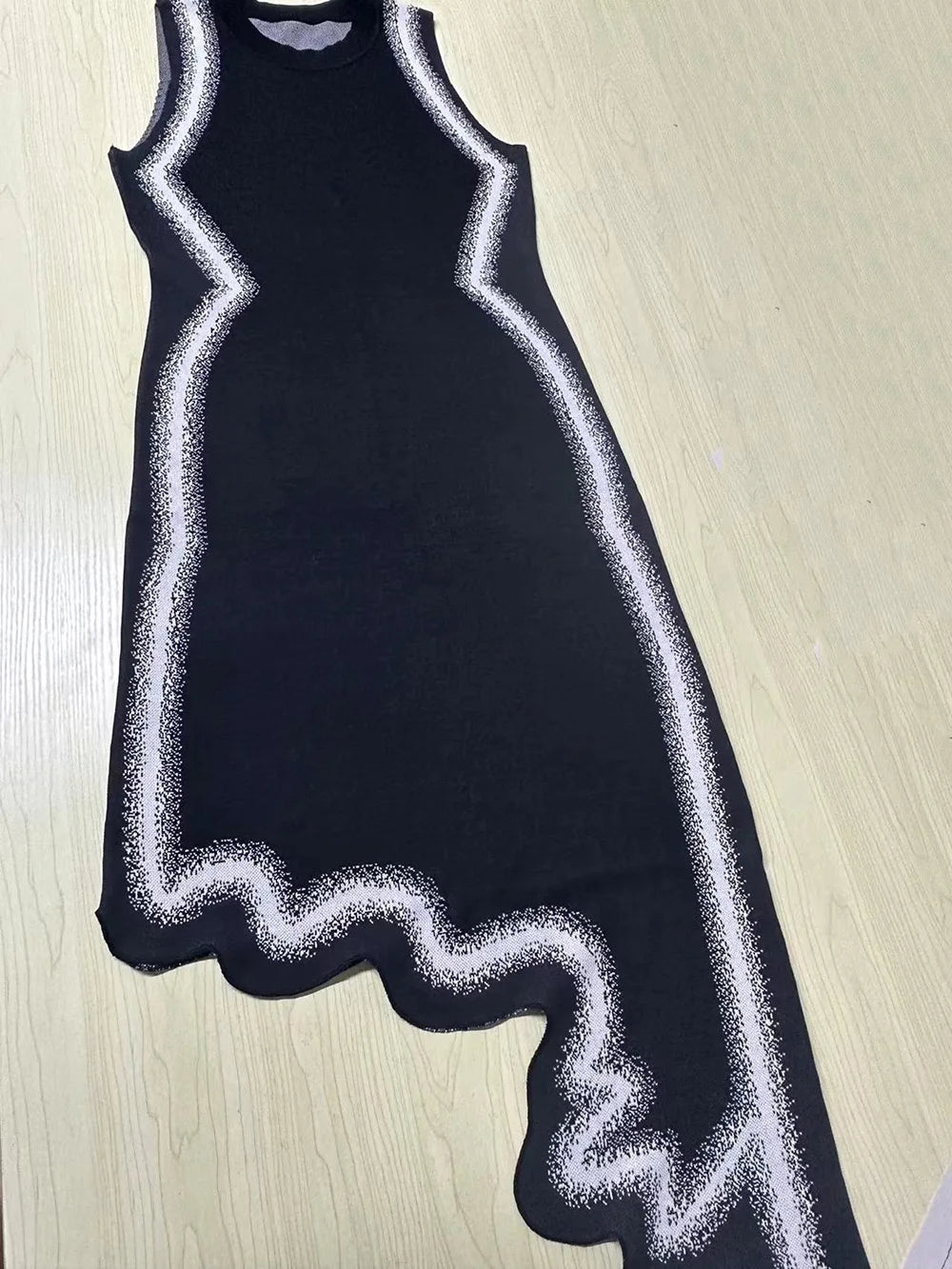 ph5 Bandage Knit Wavy Dress - Shellss