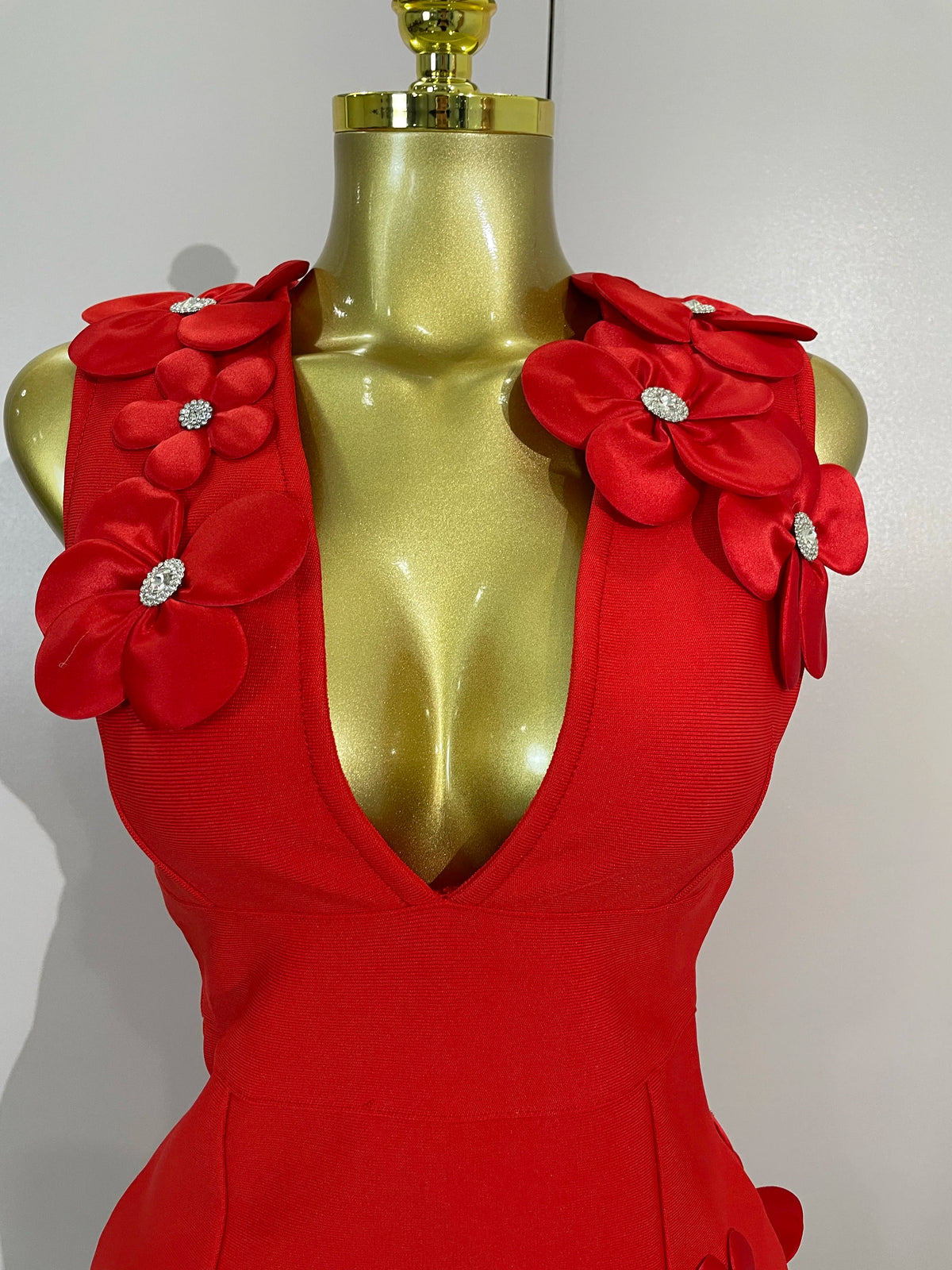 Women Crystal 3D Flowers Sexy Sleeveless V-neck Bandage Dresses Elegant Celebrate Evening Party Gown Birthday Club Party Dresses