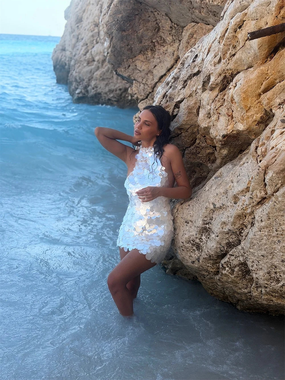 Amanda Customized Halter Neck Sleeveless Sequin Mini Dress Prom dresses Backless Shimmering Cocktail party dresses Evening dress